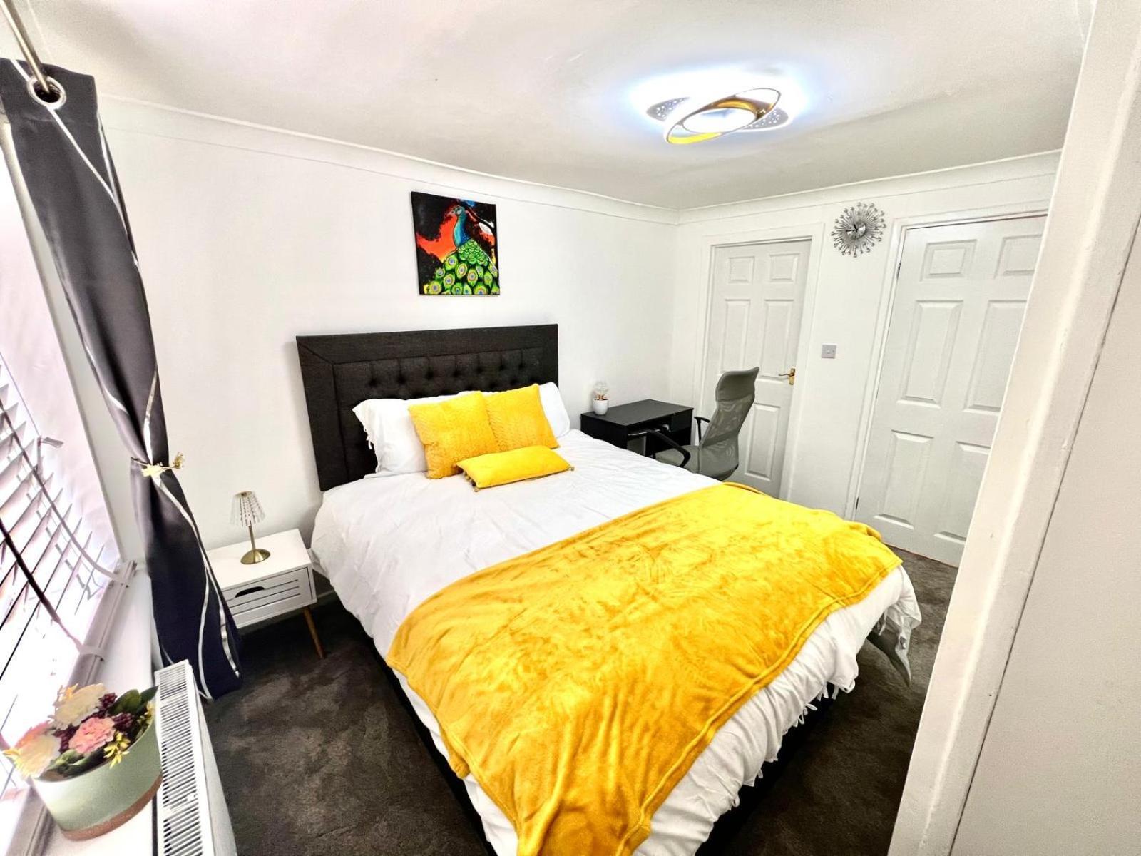 Home Away From Home Bury  Eksteriør bilde